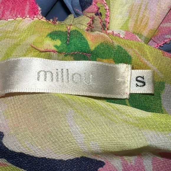 MILLAU silky tank with flower straps and racer back style. S. - Picture 6 of 8